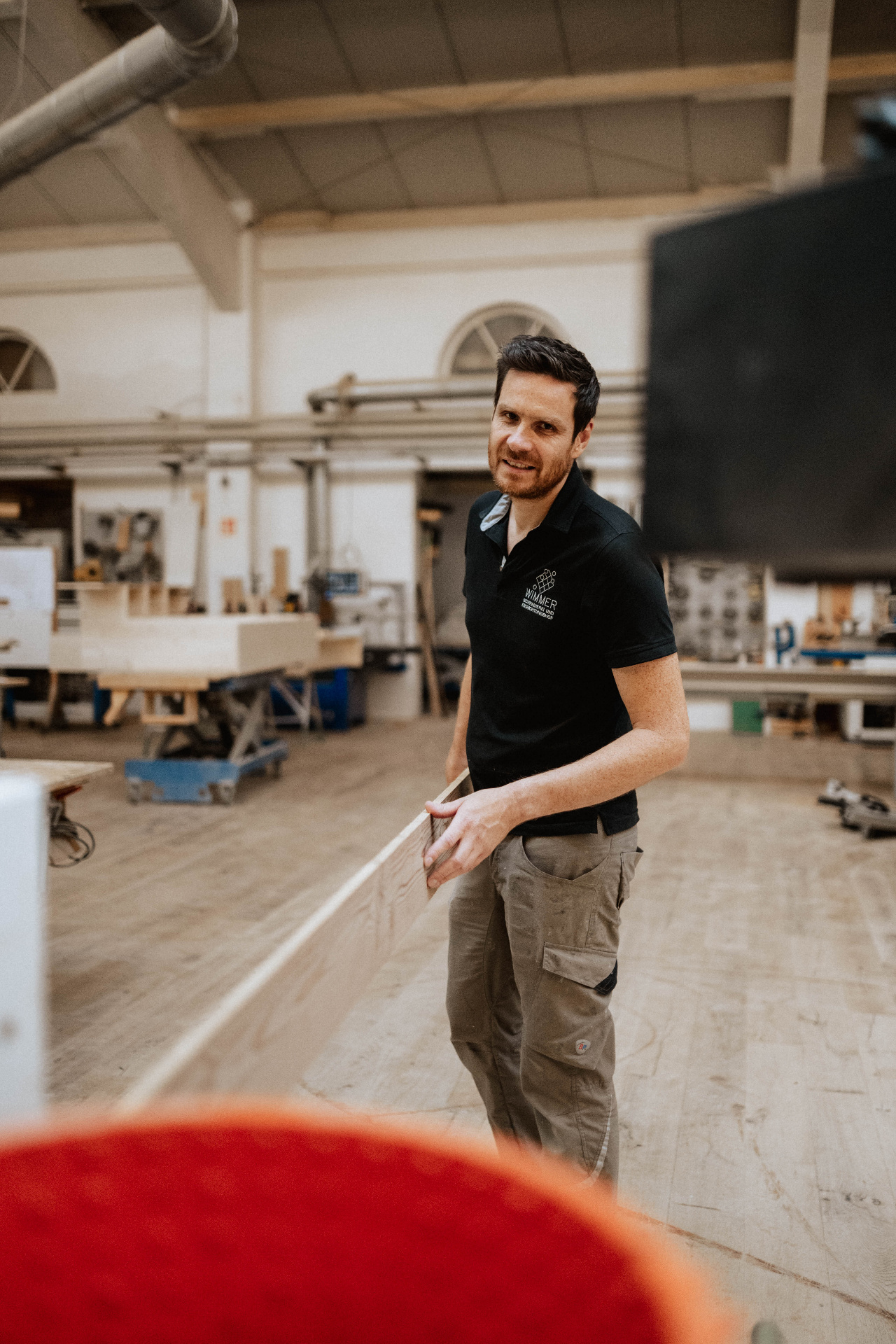 Projektleiter in der Werkstatt