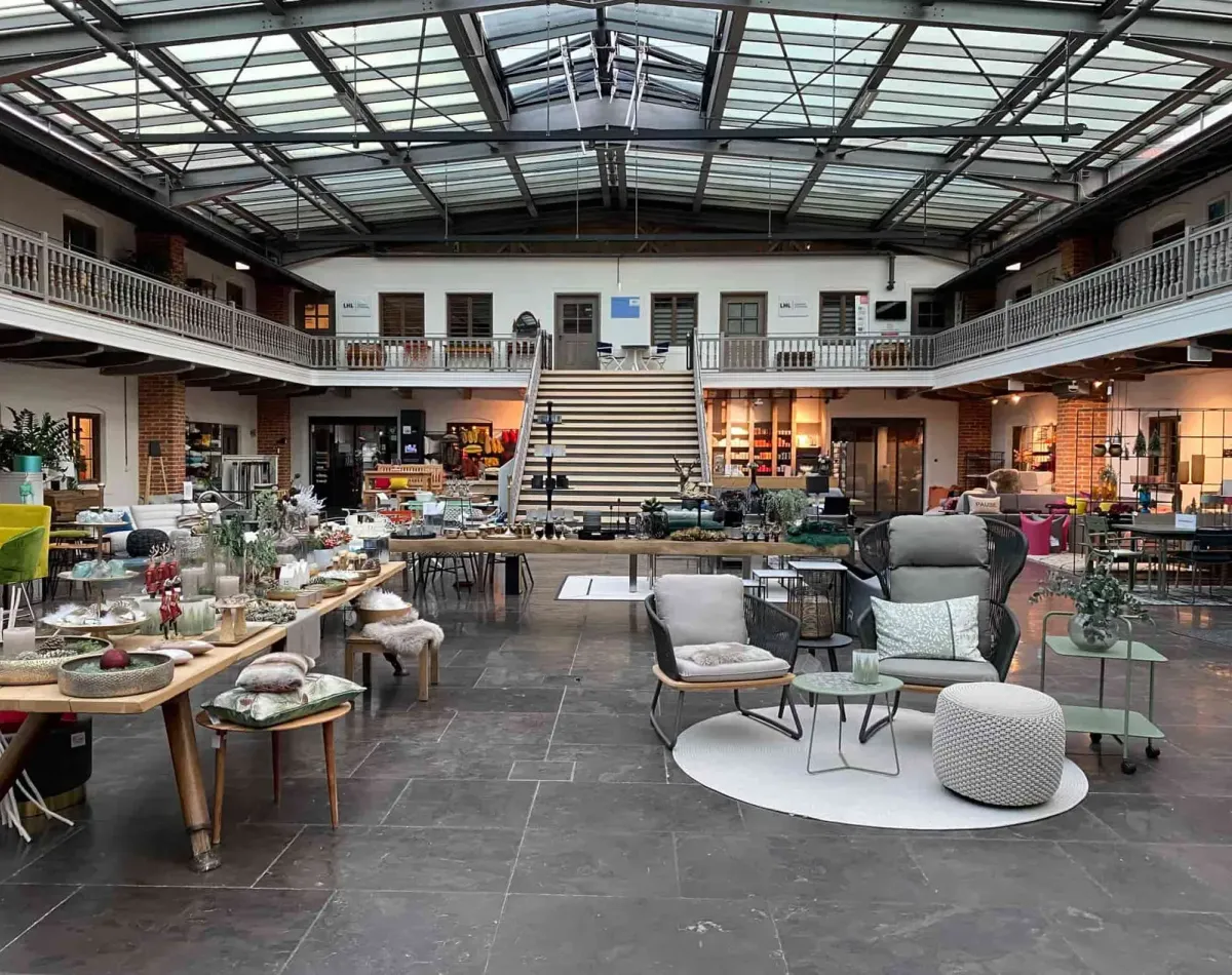 Einrichtung Wimmer Showroom im INNCARRÉE Mühldorf am Inn — hochwertige Designmöbel