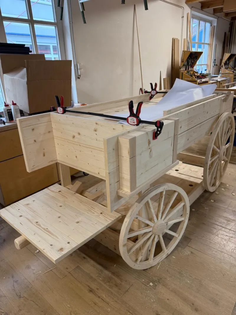 Holzwagen in der Produktion