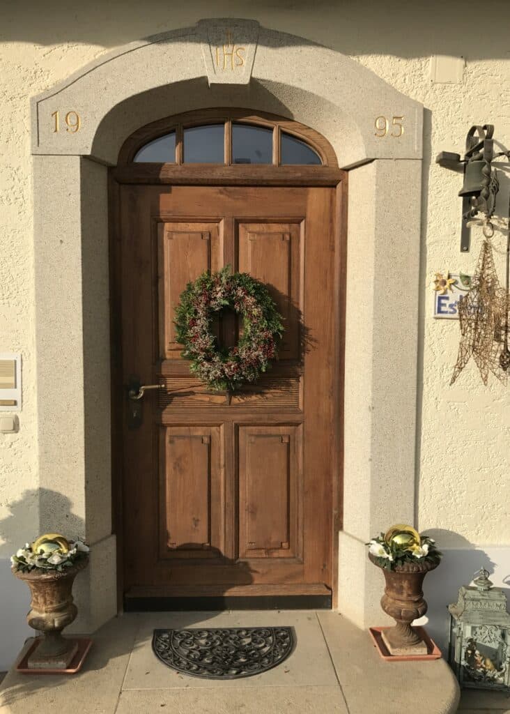 Haustuer Gravierte Jahreszahl - Wimmer Schreinerei & Einrichtungshof